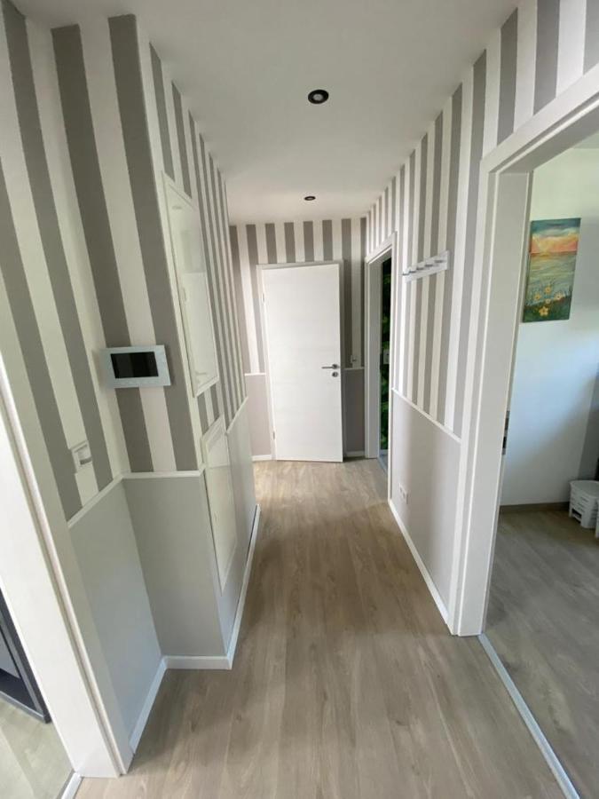 Schoene „zum Glueck Tropical“